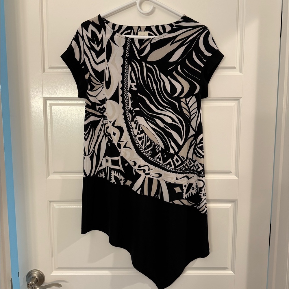 Black and White Asymmetrical Tunic Top